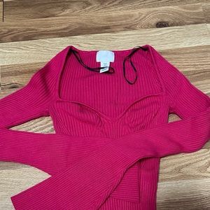 H&M pink beautiful tight long sleeve blouse